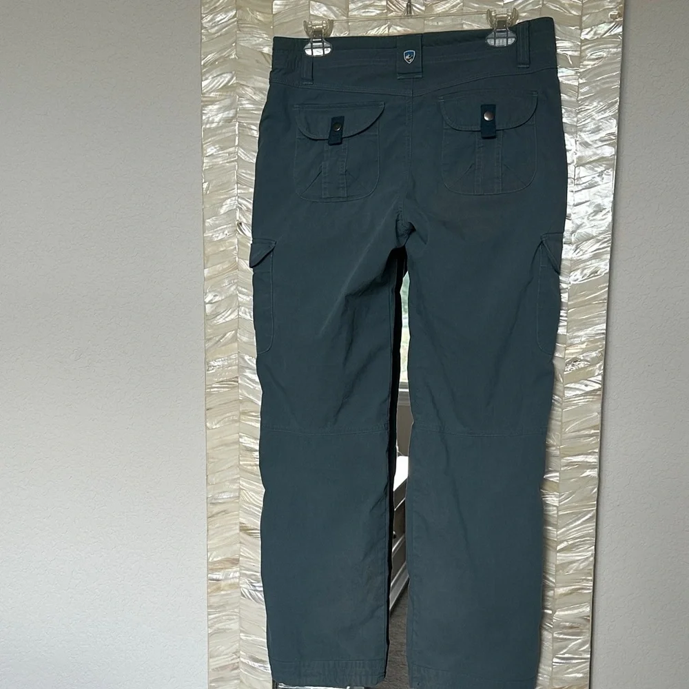 Kuhl Women’s Teal Cargo Pants 8 Short - Picture 8 of 14